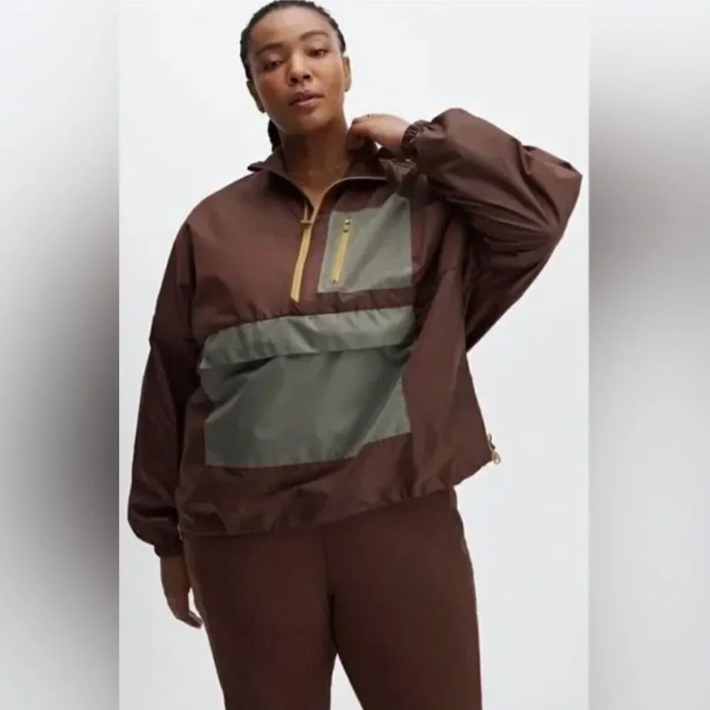 Fabletics Shawn Cropped Half-Zip Windbreaker Jacket Pullover Size Large